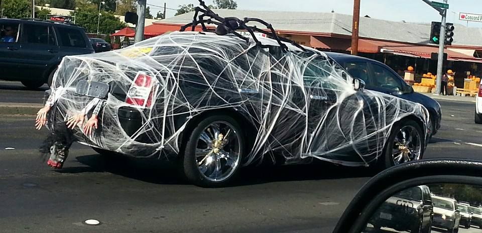 How to Decorate a Car for Halloween