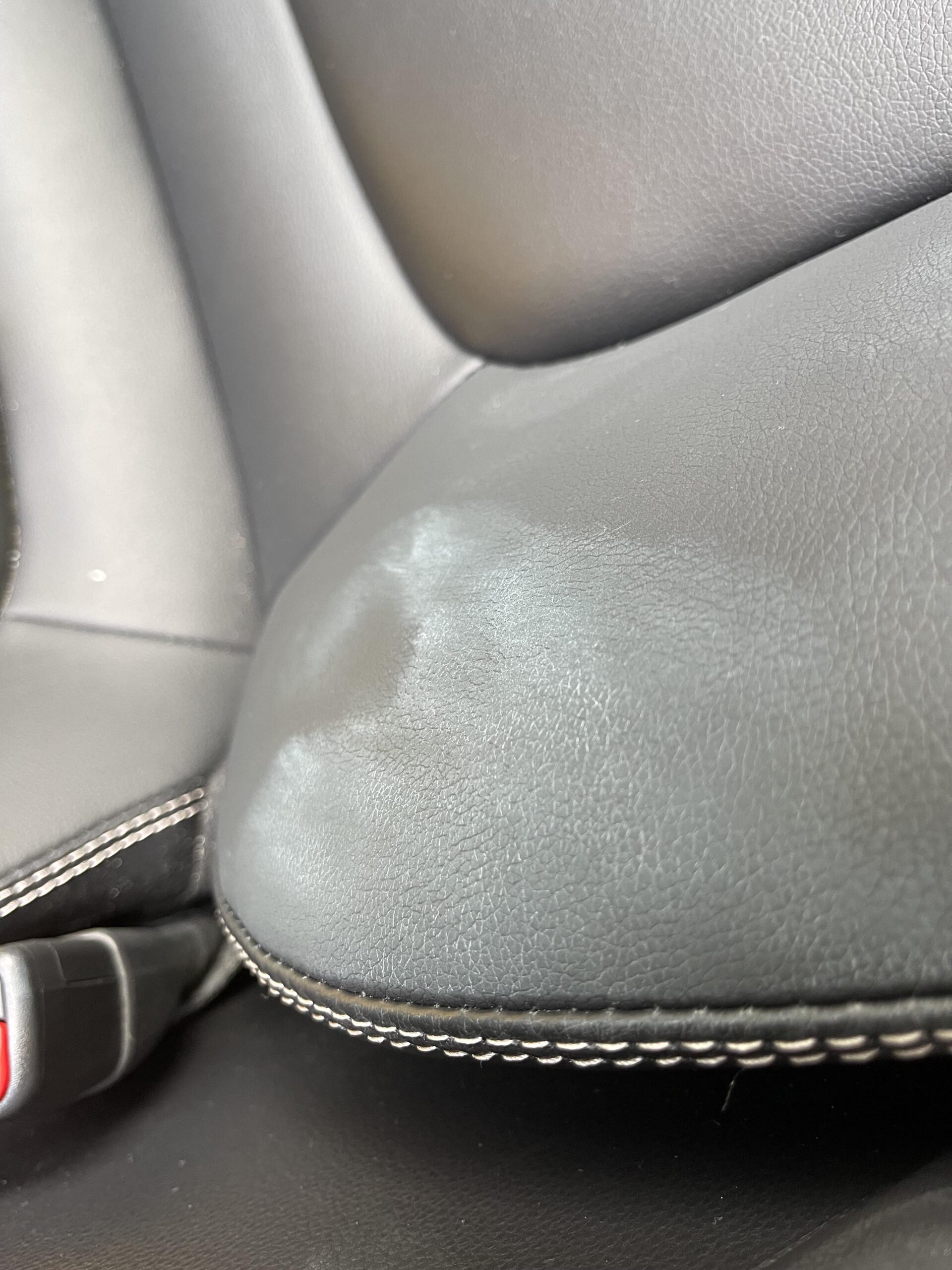 How to Get Sunblock off Car Interior